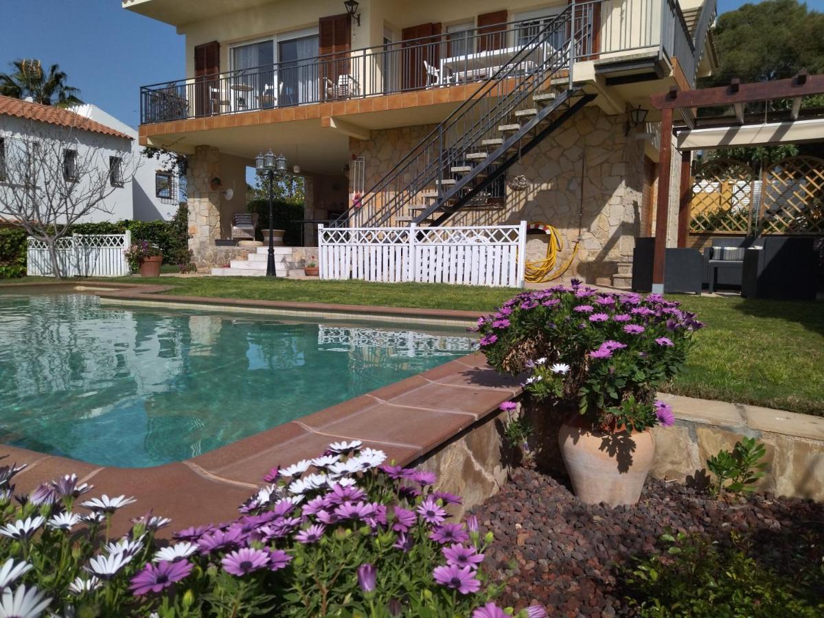 Sunny Holiday Home Creixell Kültér fotó